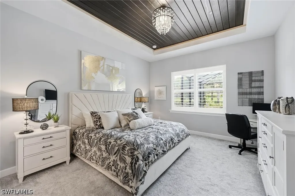 2738 Aviamar Circle Naples FL 34114