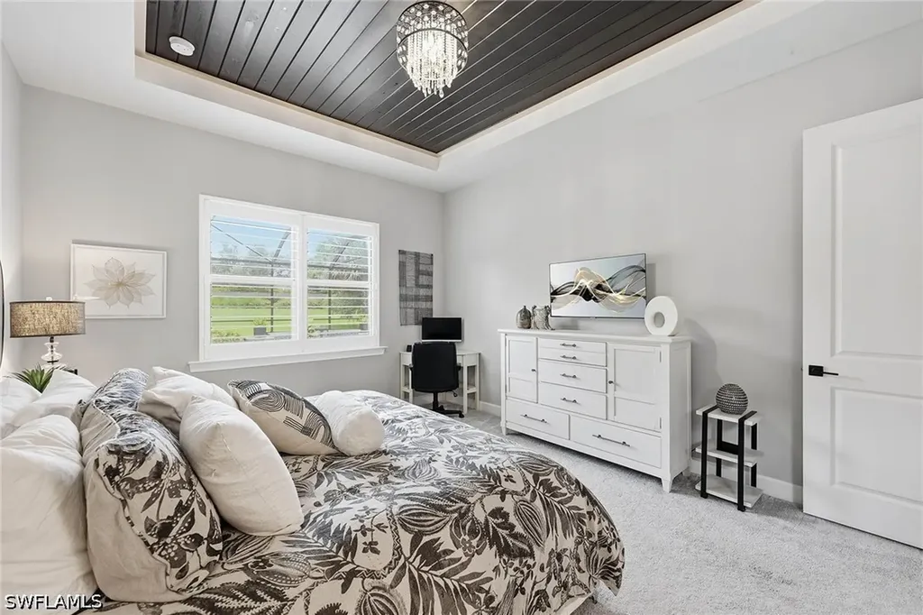 2738 Aviamar Circle Naples FL 34114