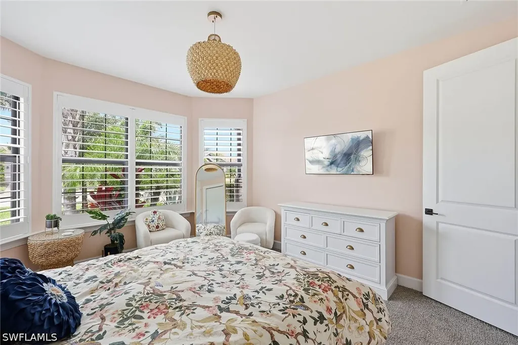 2738 Aviamar Circle Naples FL 34114