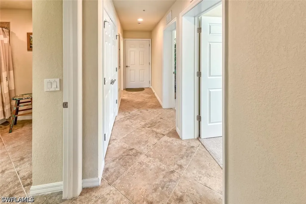 9512 Napoli Lane Naples FL 34113