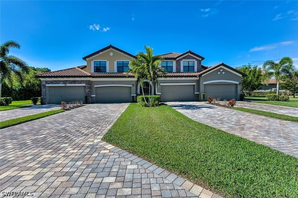 9512 Napoli Lane Naples FL 34113