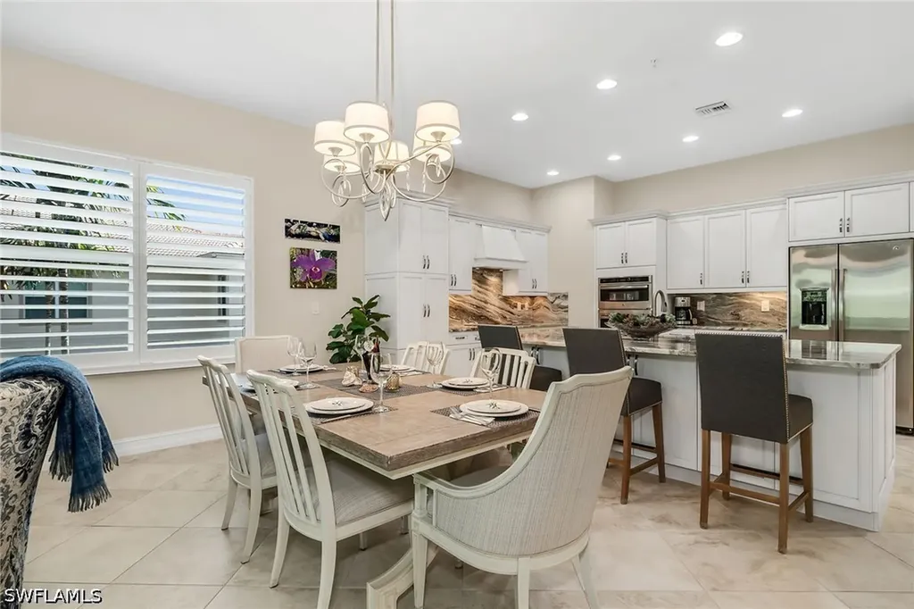 7825 Hawthorne Drive Naples FL 34113