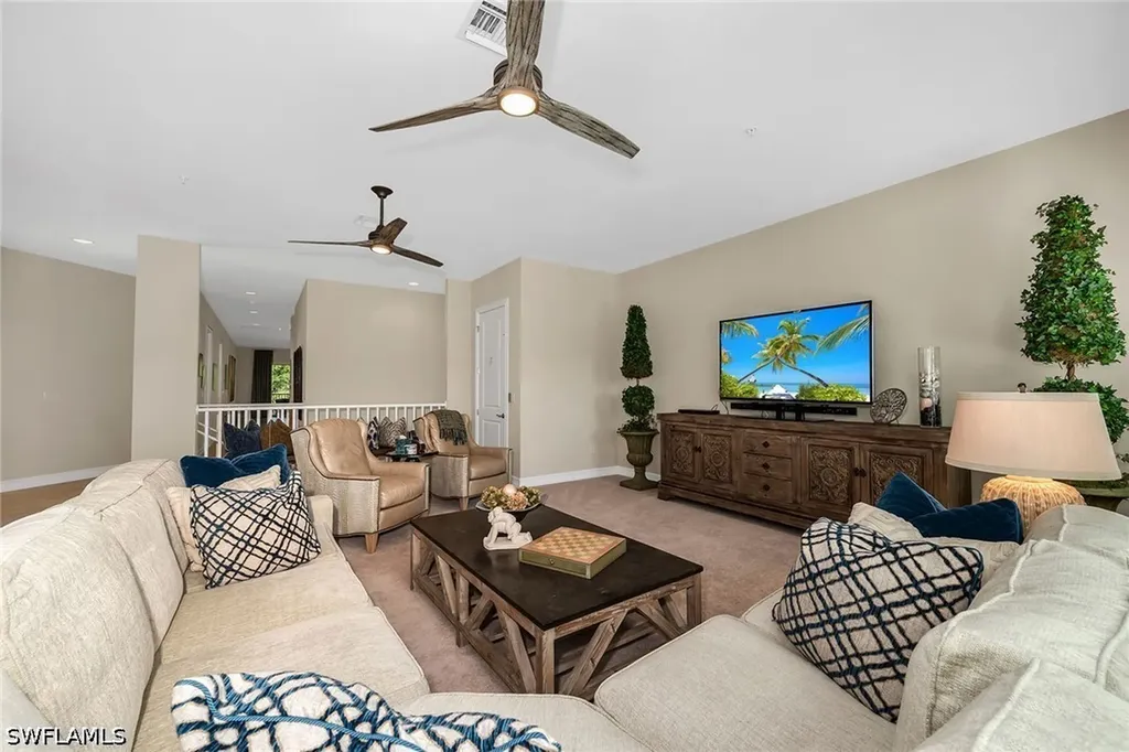 7825 Hawthorne Drive Naples FL 34113