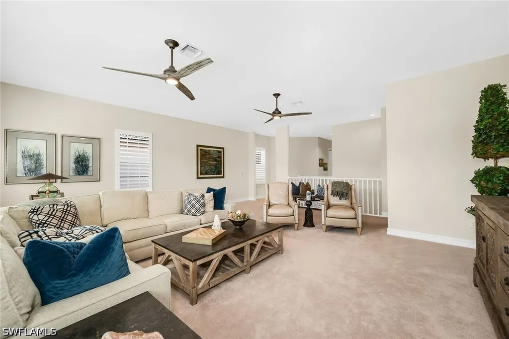 7825 Hawthorne Drive Naples FL 34113