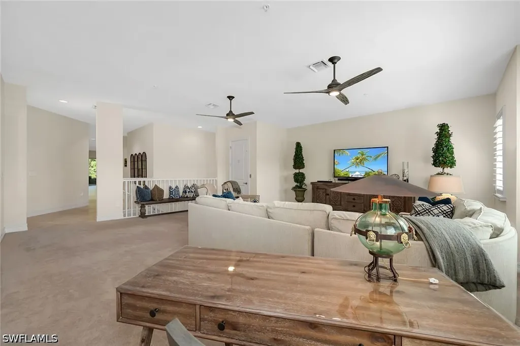 7825 Hawthorne Drive Naples FL 34113