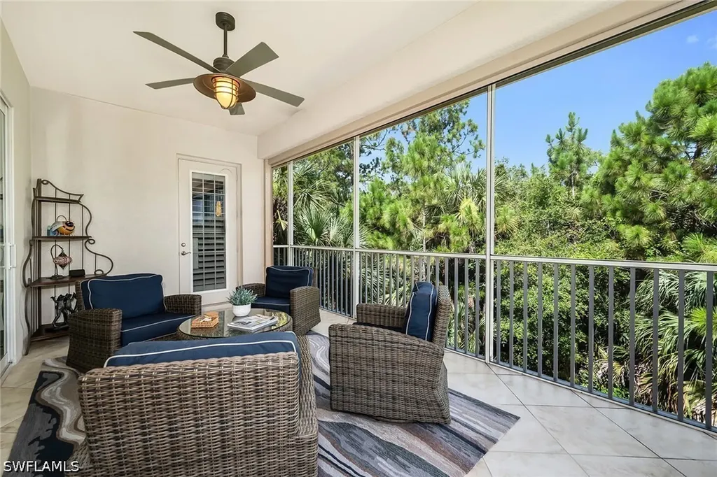 7825 Hawthorne Drive Naples FL 34113