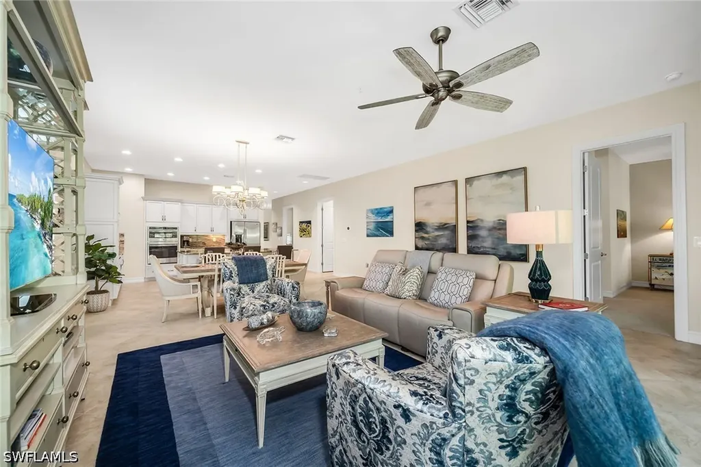 7825 Hawthorne Drive Naples FL 34113