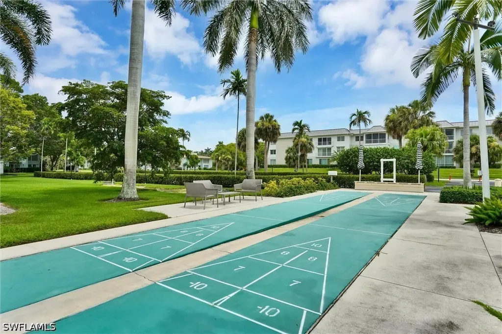 631 12th Avenue S Naples FL 34102