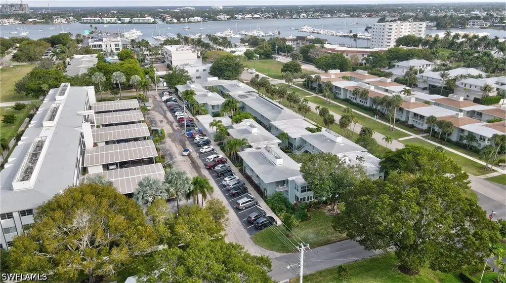 631 12th Avenue S Naples FL 34102
