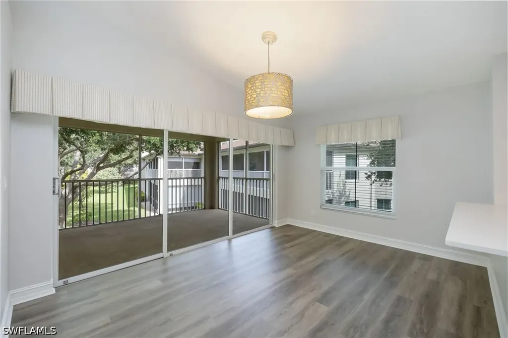 300 Diamond Circle Naples FL 34110