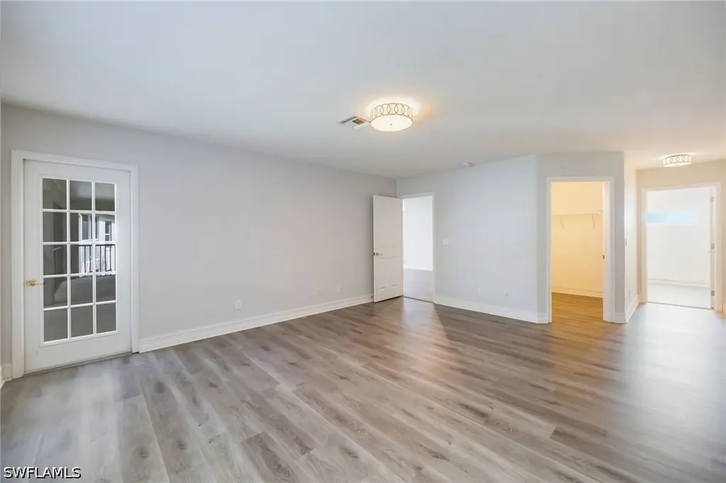 300 Diamond Circle Naples FL 34110