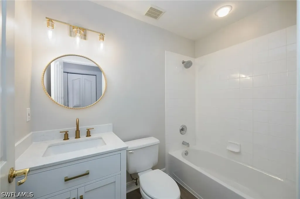 300 Diamond Circle Naples FL 34110