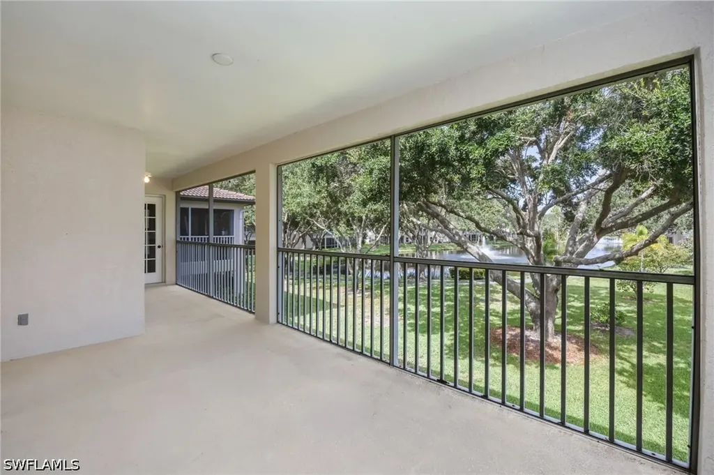 300 Diamond Circle Naples FL 34110