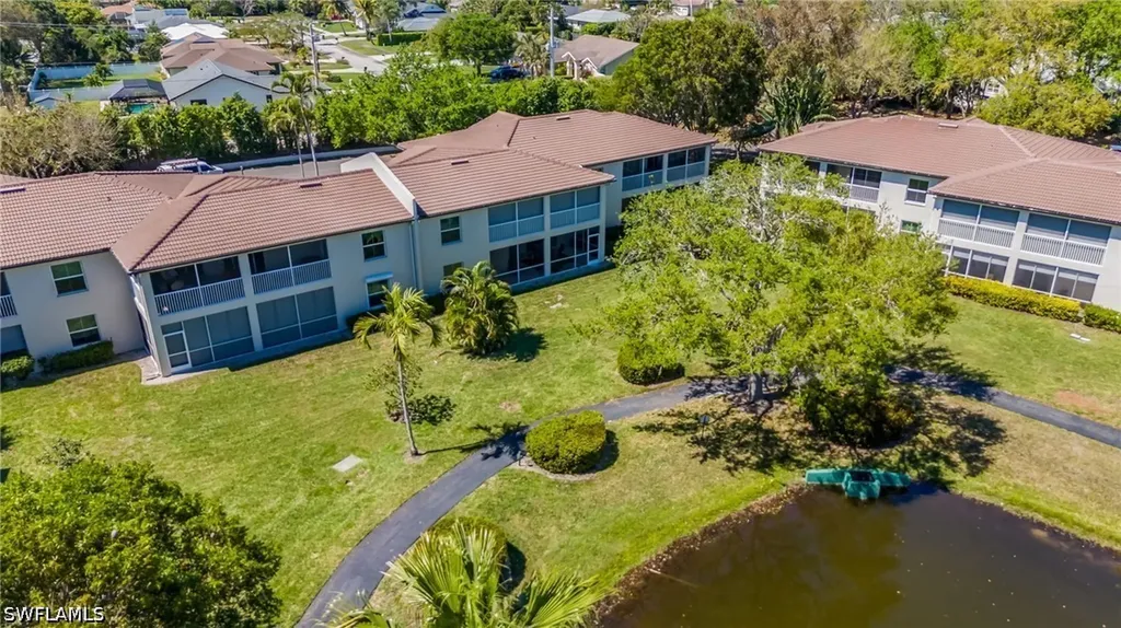 300 Diamond Circle Naples FL 34110