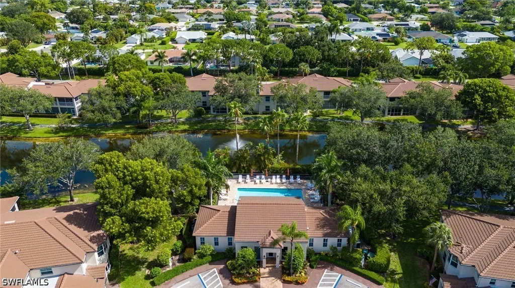300 Diamond Circle Naples FL 34110