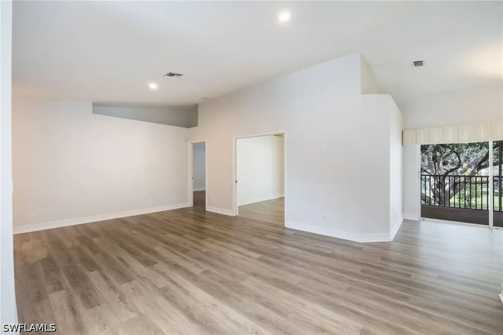 300 Diamond Circle Naples FL 34110