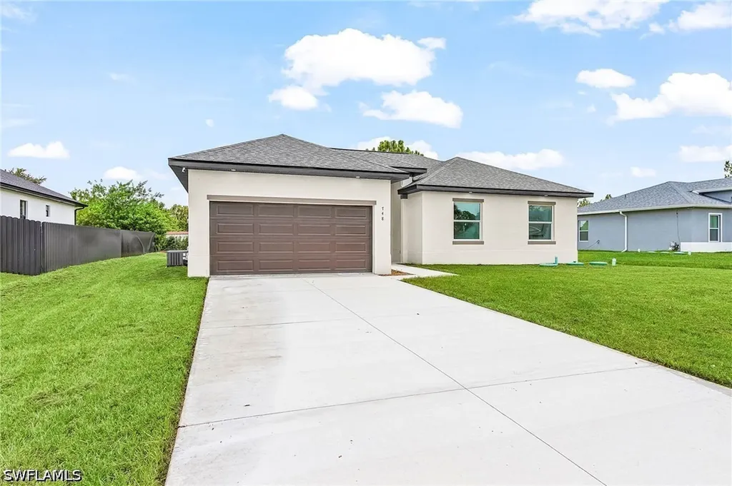 748 Chestnut Street E Lehigh Acres FL 33974