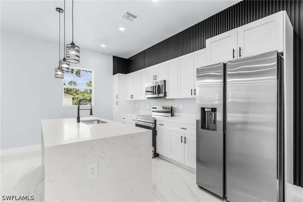 748 Chestnut Street E Lehigh Acres FL 33974