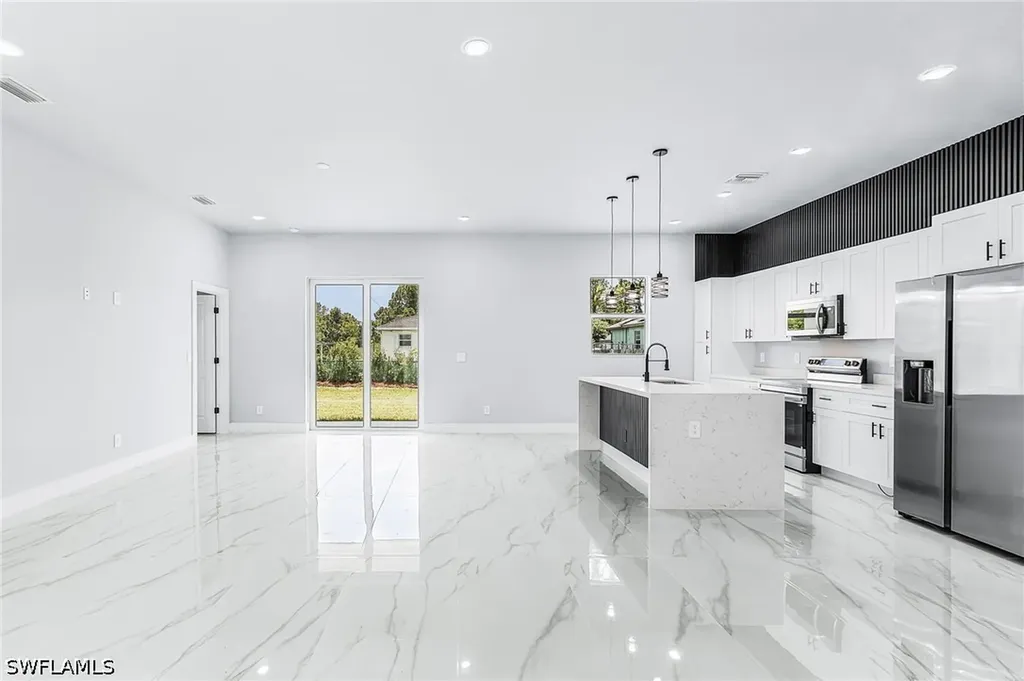 748 Chestnut Street E Lehigh Acres FL 33974