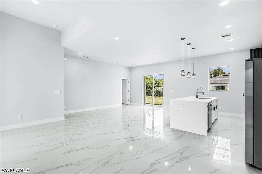 748 Chestnut Street E Lehigh Acres FL 33974