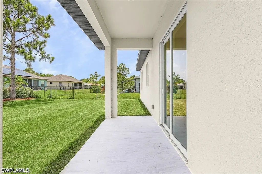 748 Chestnut Street E Lehigh Acres FL 33974