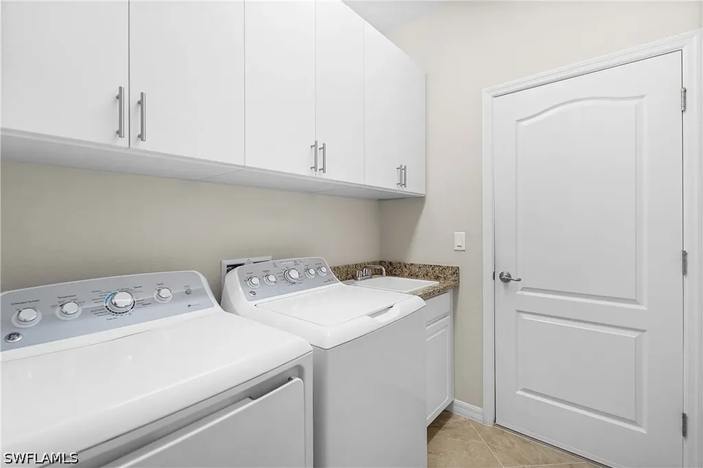 19804 Beverly Park Road Estero FL 33928