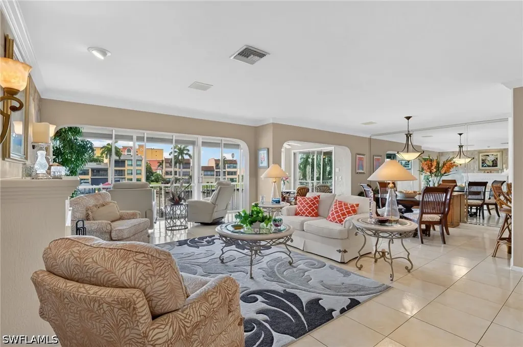 4025 SE 19th Place Cape Coral FL 33904