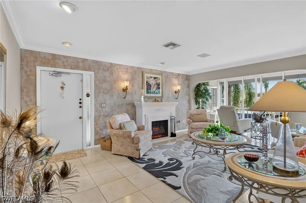4025 SE 19th Place Cape Coral FL 33904