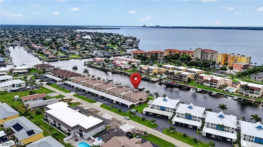 4025 SE 19th Place Cape Coral FL 33904
