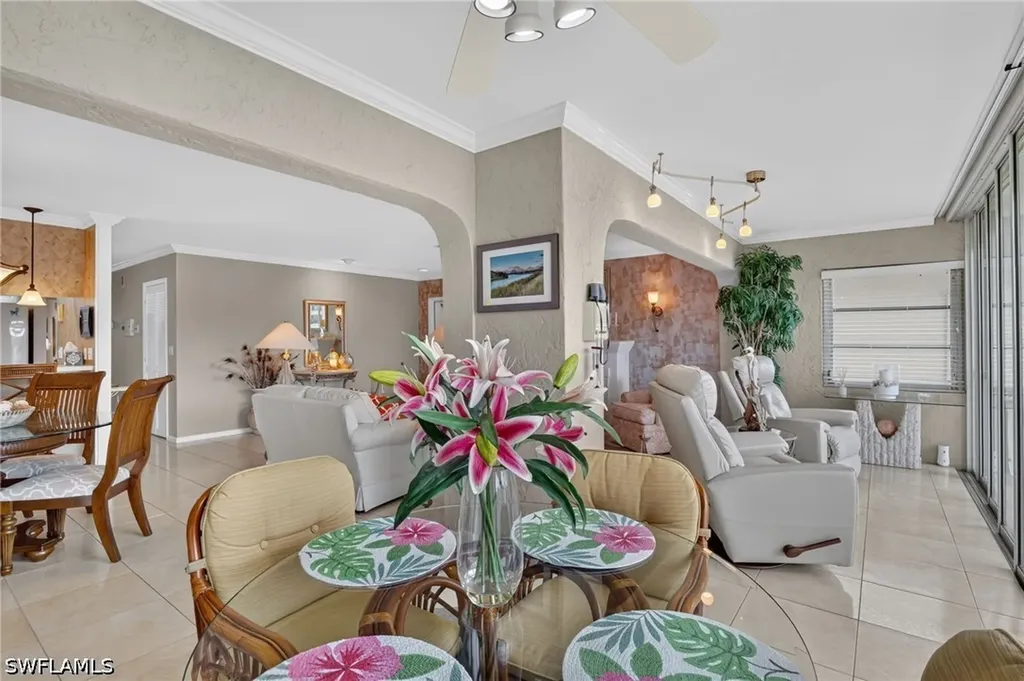 4025 SE 19th Place Cape Coral FL 33904