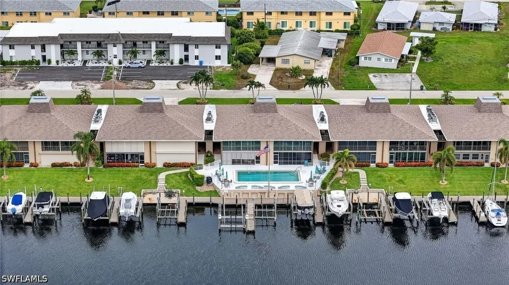 4025 SE 19th Place Cape Coral FL 33904