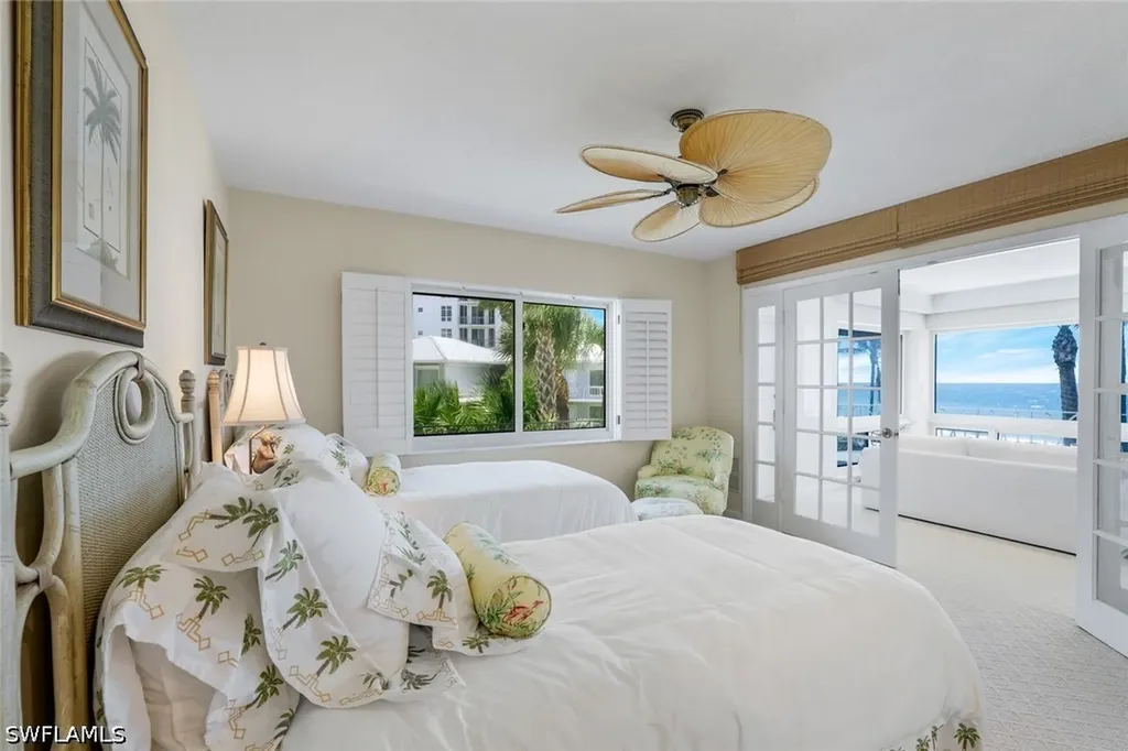 1851 Gulf Shore Boulevard N. Naples FL 34102