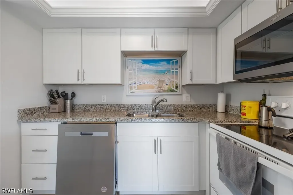 1400 Pompei Lane Naples FL 34103