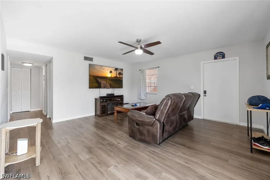 1400 Pompei Lane Naples FL 34103