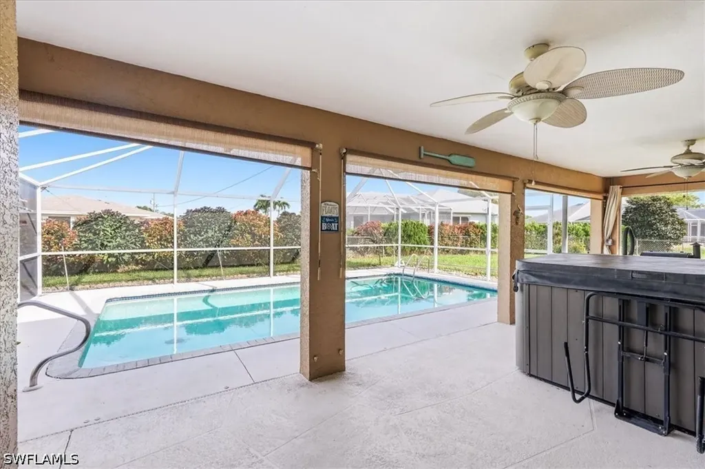 1702 SE 11th Avenue Cape Coral FL 33990