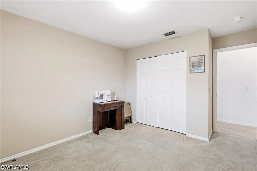1702 SE 11th Avenue Cape Coral FL 33990
