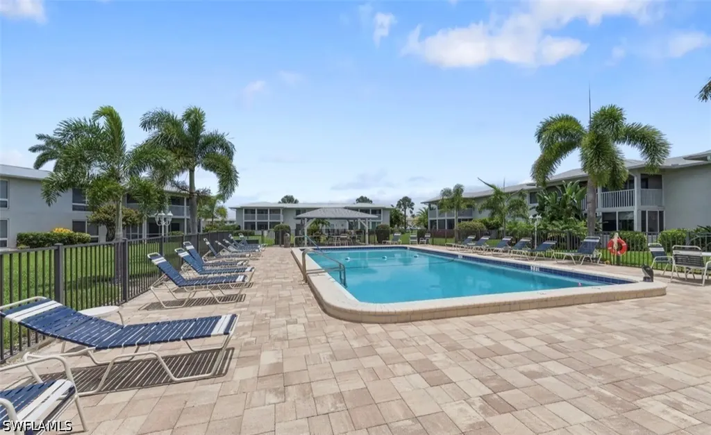 195 Peppermint Lane Naples FL 34112