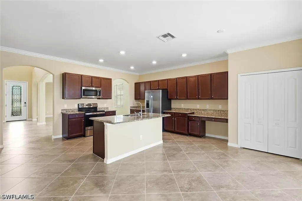 4381 Madagascar Palm Way Naples FL 34119