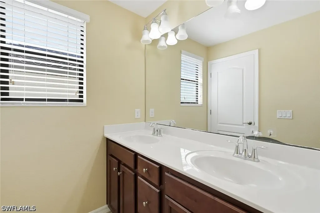 4381 Madagascar Palm Way Naples FL 34119