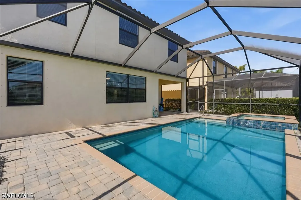 4381 Madagascar Palm Way Naples FL 34119