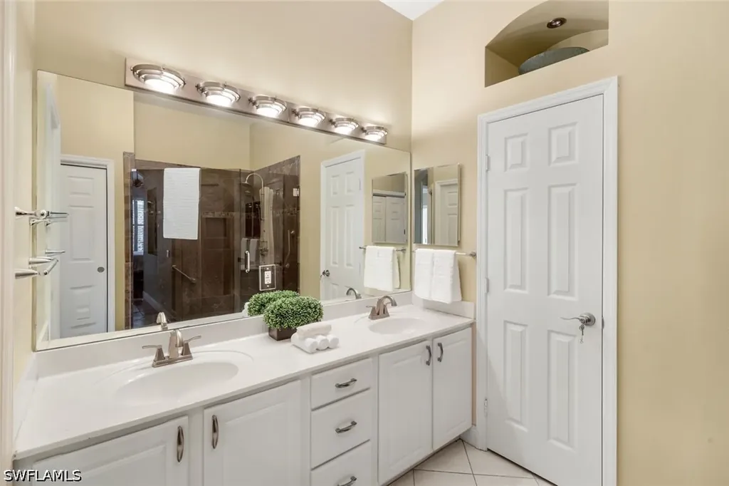 1814 Leamington Lane Naples FL 34109