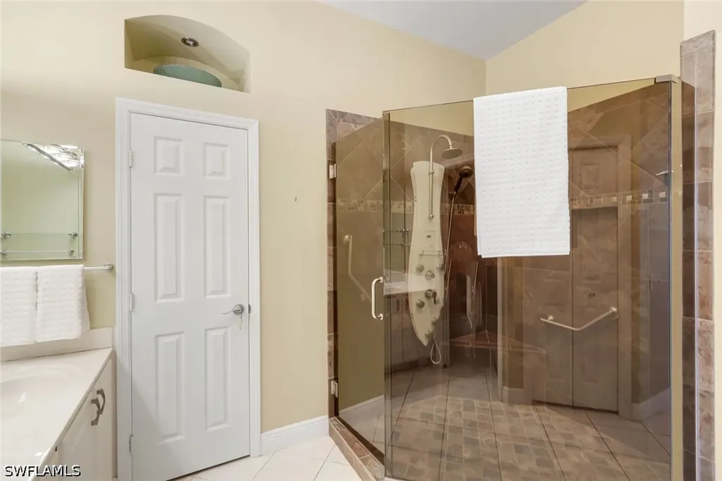 1814 Leamington Lane Naples FL 34109