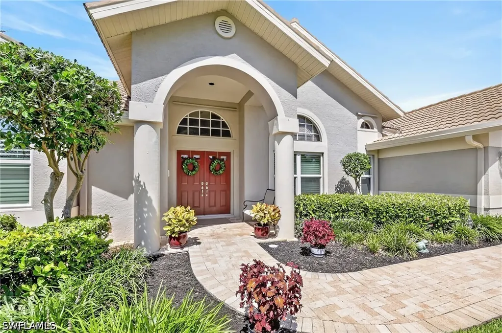 11690 Pinewood Lakes Drive Fort Myers FL 33913