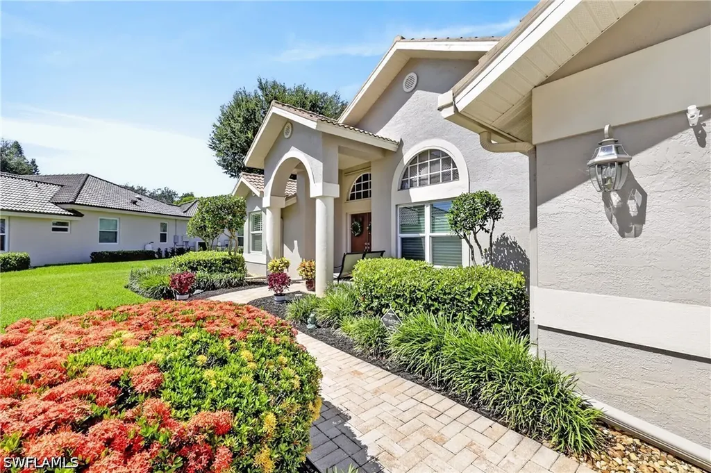 11690 Pinewood Lakes Drive Fort Myers FL 33913