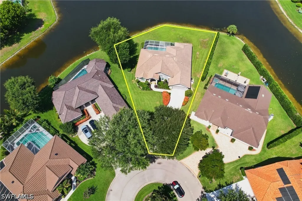11690 Pinewood Lakes Drive Fort Myers FL 33913