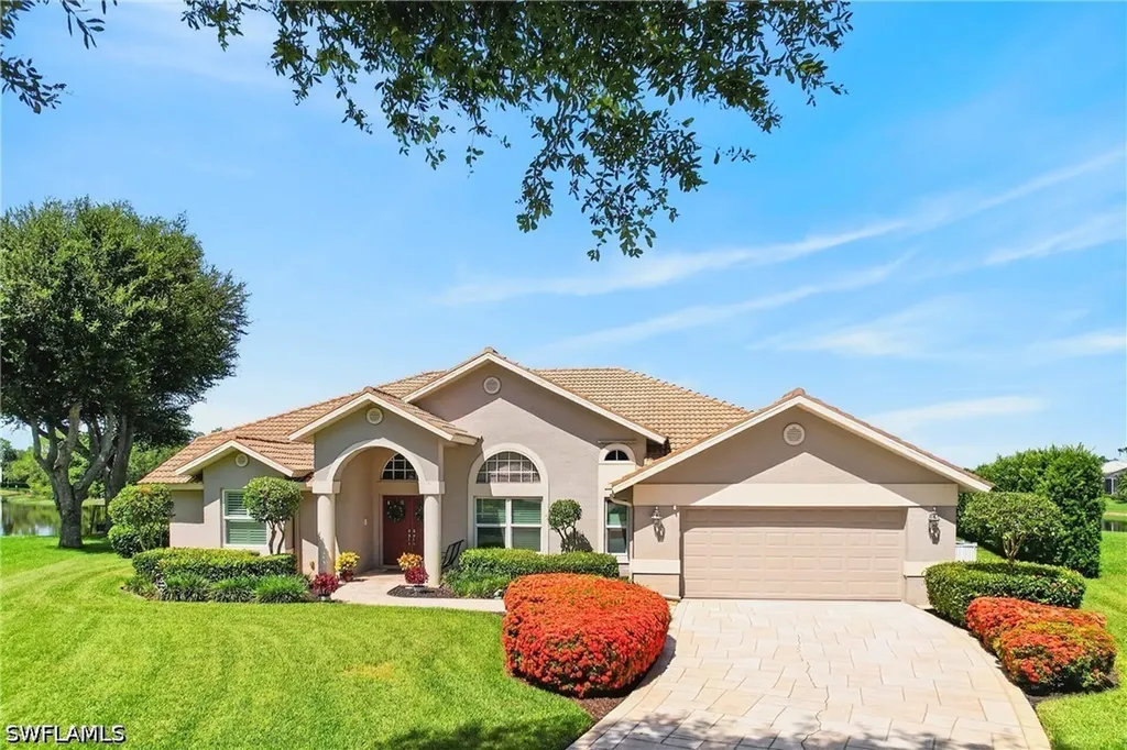 11690 Pinewood Lakes Drive Fort Myers FL 33913