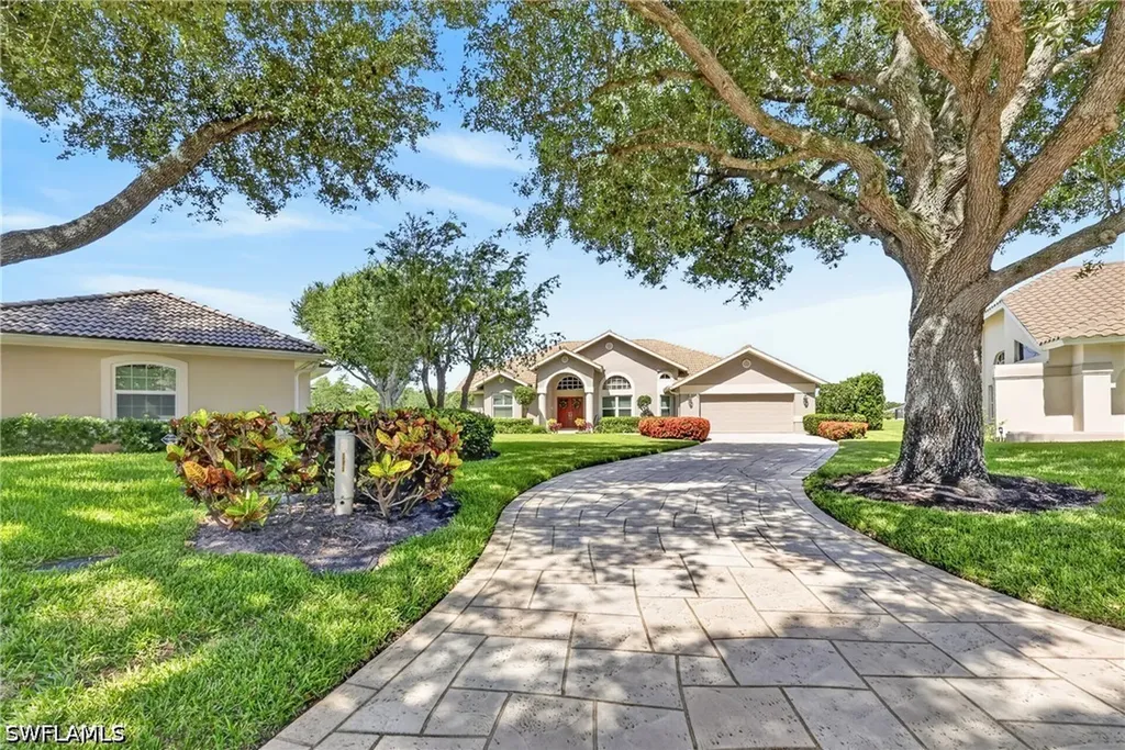 11690 Pinewood Lakes Drive Fort Myers FL 33913