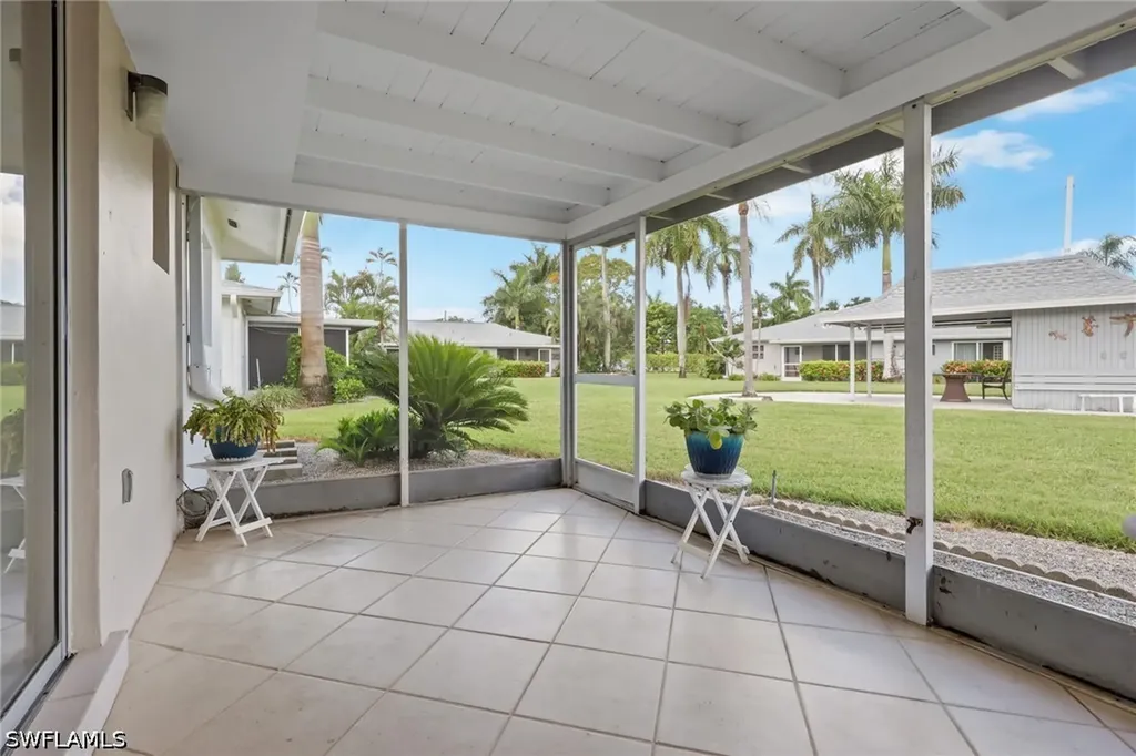 175 Crown Drive Naples FL 34110