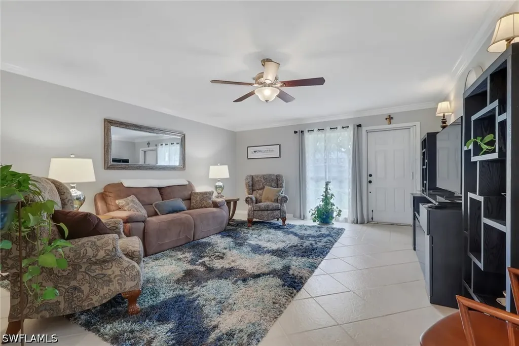 175 Crown Drive Naples FL 34110