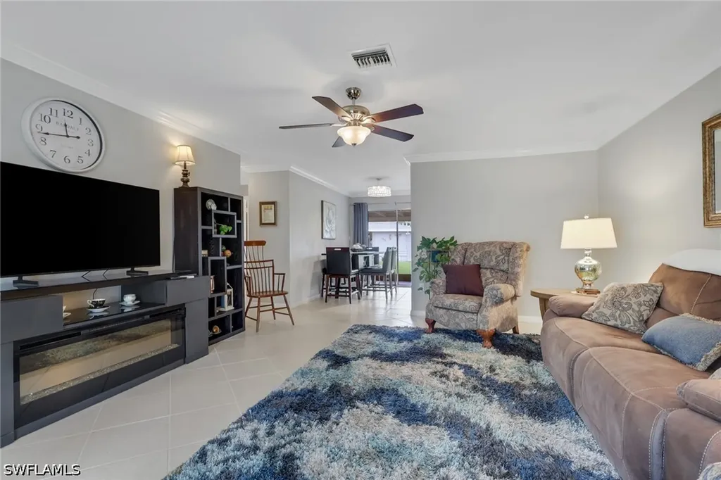 175 Crown Drive Naples FL 34110